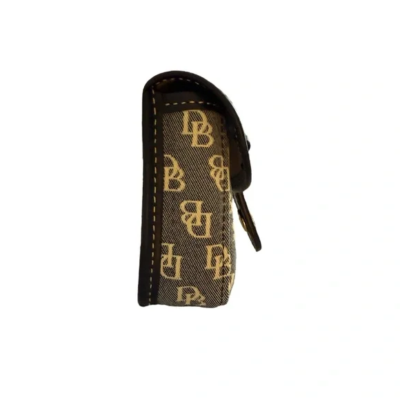 Dooney & Bourke Fabric Wristlet. - Picture 7 of 11